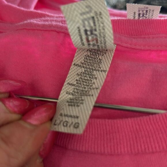 She’s Finally 21 Jerzees Pink Crew Neck Tees Set Of 3 Medium Large XLarge 1 Each - Picture 12 of 14